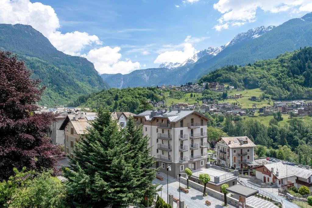 Panoramic Chiesa Valmalenco Appartement Chiesa in Valmalenco Buitenkant foto